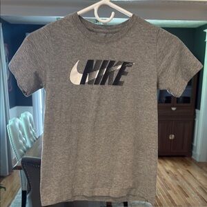 Nike Boys Heather Gray Short Sleeve Tee